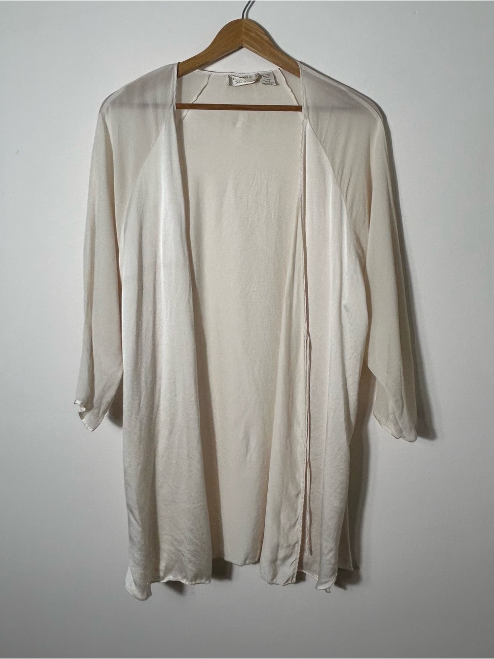 Vintage Victorias Secret Silk Robe Size PS Petite Ivory Long Sleeve Sleep READ